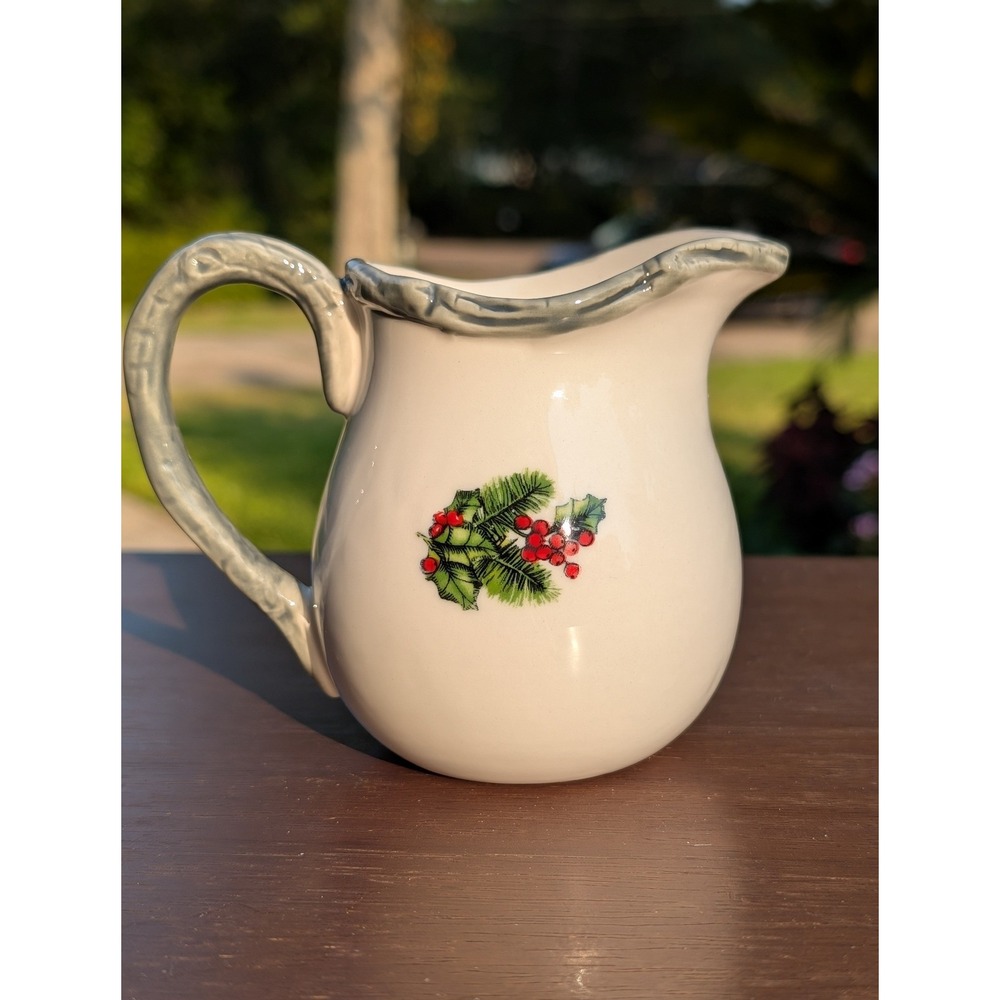 Global Design Connections Pitcher Unisex OS Cream Excellent Cardinal Holiday